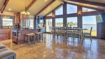 House (3 Bedrooms) | Front of property