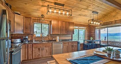 Sprawling Mountain-view Cabin: 5 Mi to Mesa Verde