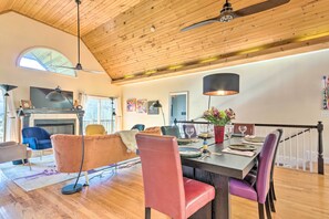 Dining - Asheville Retreat w/ Game Room & Mountain Views! (Asheville)