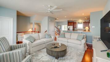 Apartment (3 Bedrooms) | Front of property