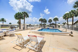Villa (2 Bedrooms) | Interior - Screened Patio & Grill at Sebring Resort Community (Sebring)