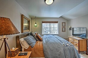 Apartment (3 Bedrooms) | Interior - Steamboat Springs Condo w/ Hot Tub & Ski Bus! (Steamboat Springs)
