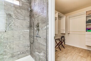 House (4 Bedrooms) | Interior - Spacious Navarre Retreat w/ Fenced-in Yard! (Navarre)