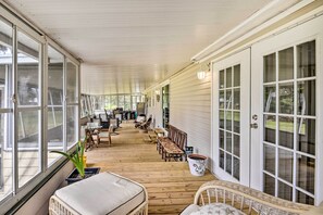 House (3 Bedrooms) | Interior - Waterfront Home w/ Boat Dock & Large Porch! (Georgetown)