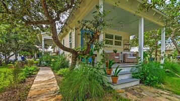 Apartment (0 Bedroom) | Interior