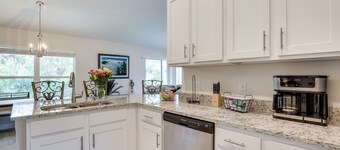 Spacious North Port Home 10 Mi to Beach!