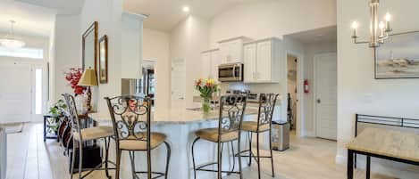 House (4 Bedrooms) | Interior