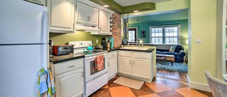 House (2 Bedrooms) | Interior