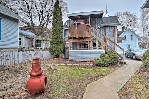 Steps to Waterfront & Dtwn: Sturgeon Bay Escape!