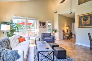 Apartment (2 Bedrooms) | Interior - Kerrville Retreat on 18th Hole of Riverhill! (Kerrville)