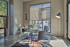 Apartment (2 Bedrooms) | Interior - Urban Escape in Sola w/ Private Patio! (Austin)