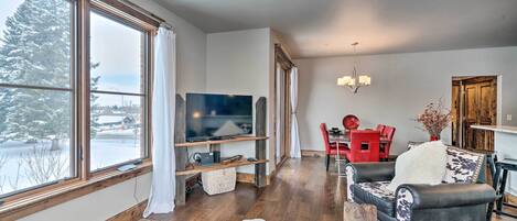 Apartment (2 Bedrooms) | Front of property