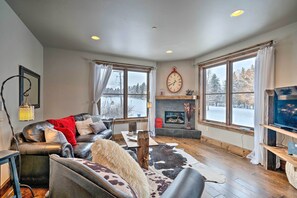 Apartment (2 Bedrooms) | Interior - Main St Bozeman Condo - Walk to Parks & Eateries! (Bozeman)