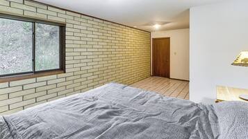 ุงูู
ูุดุฃุฉ ู
ู ุงูุฏุงุฎู