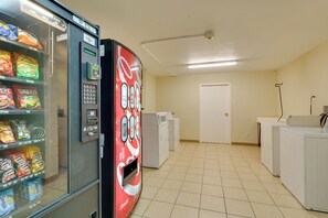 Interior - Panama City Beach Condo w/ Resort Amenities! (Panama City Beach)