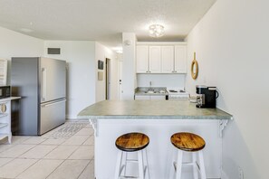 Apartment (0 Bedroom) | Interior