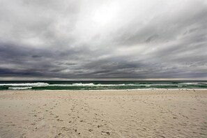 Interior - Convenient PCB Condo w/ Pool Access: Walk to Beach (Panama City Beach)