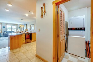 Apartment (3 Bedrooms) | Interior - Ski-in/out Condo w/ Hot Tub Access in Keystone! (Keystone)