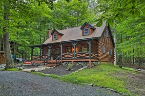 Front of property - Pocono Log Cabin: Fireplace, Fire Pits & Amenities (Pocono Lake)