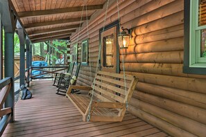 House (2 Bedrooms) | Interior - Pocono Log Cabin: Fireplace, Fire Pits & Amenities (Pocono Lake)