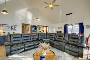 Talo (4 Bedrooms) | Sisätilat