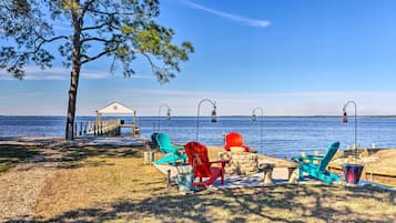 House (2 Bedrooms) | Front of property