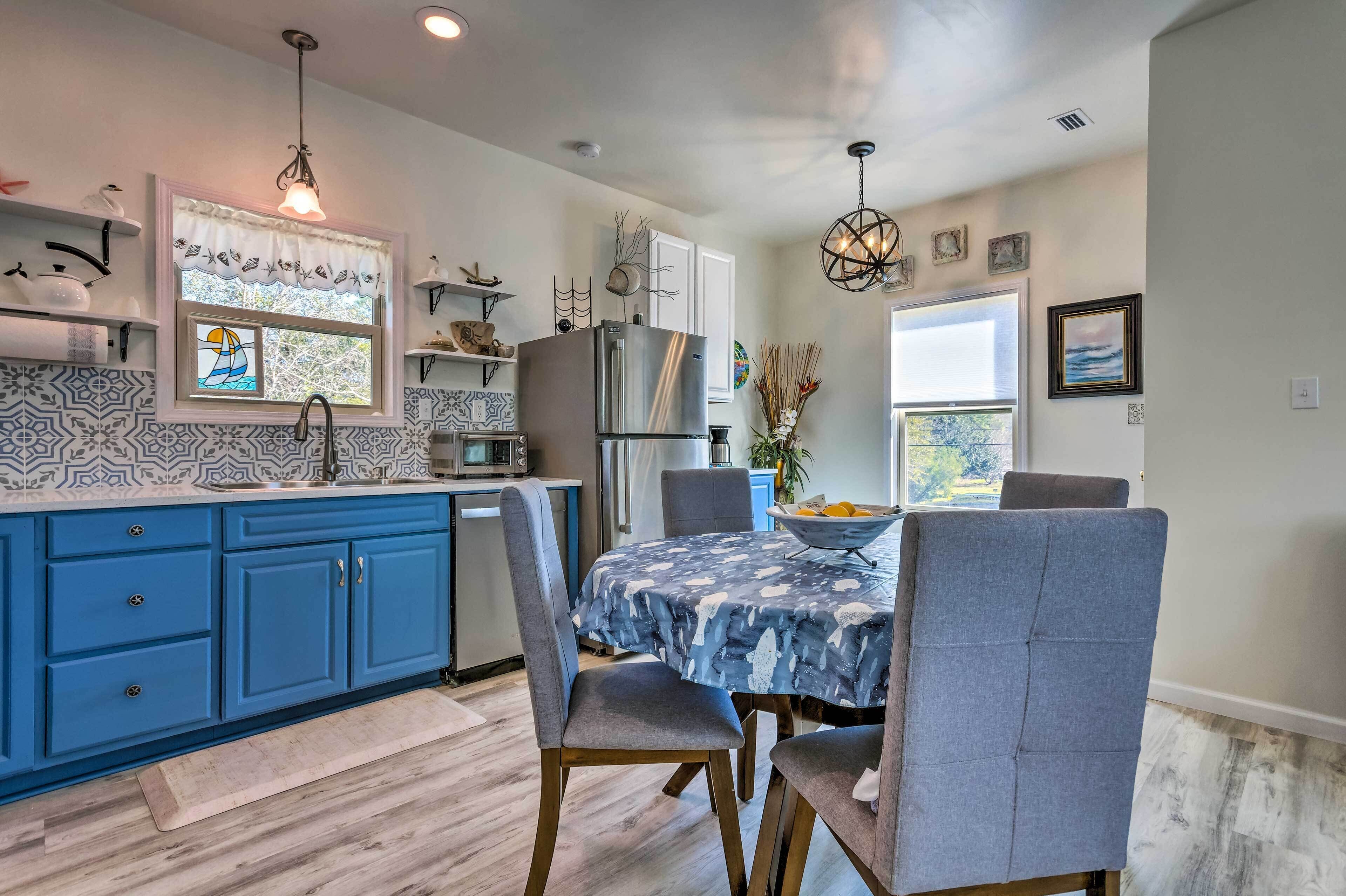 House (2 Bedrooms) | Interior