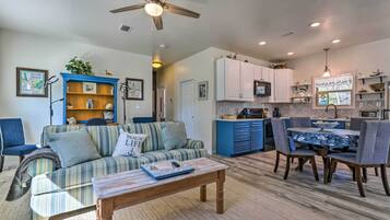 Rumah (2 Bedrooms) | Interior