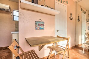 Apartment (0 Bedroom) | Interior - Pet-friendly Hollywood Oasis, Walk to Beach! (Hollywood)