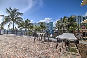 Apartment (0 Bedroom) | Interior - Pet-friendly Hollywood Oasis, Walk to Beach! (Hollywood)