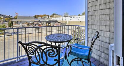 Dtwn Ludington Condo: Balcony, Walk To Beach!