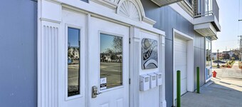 Dtwn Ludington Condo: Balcony, Walk To Beach!