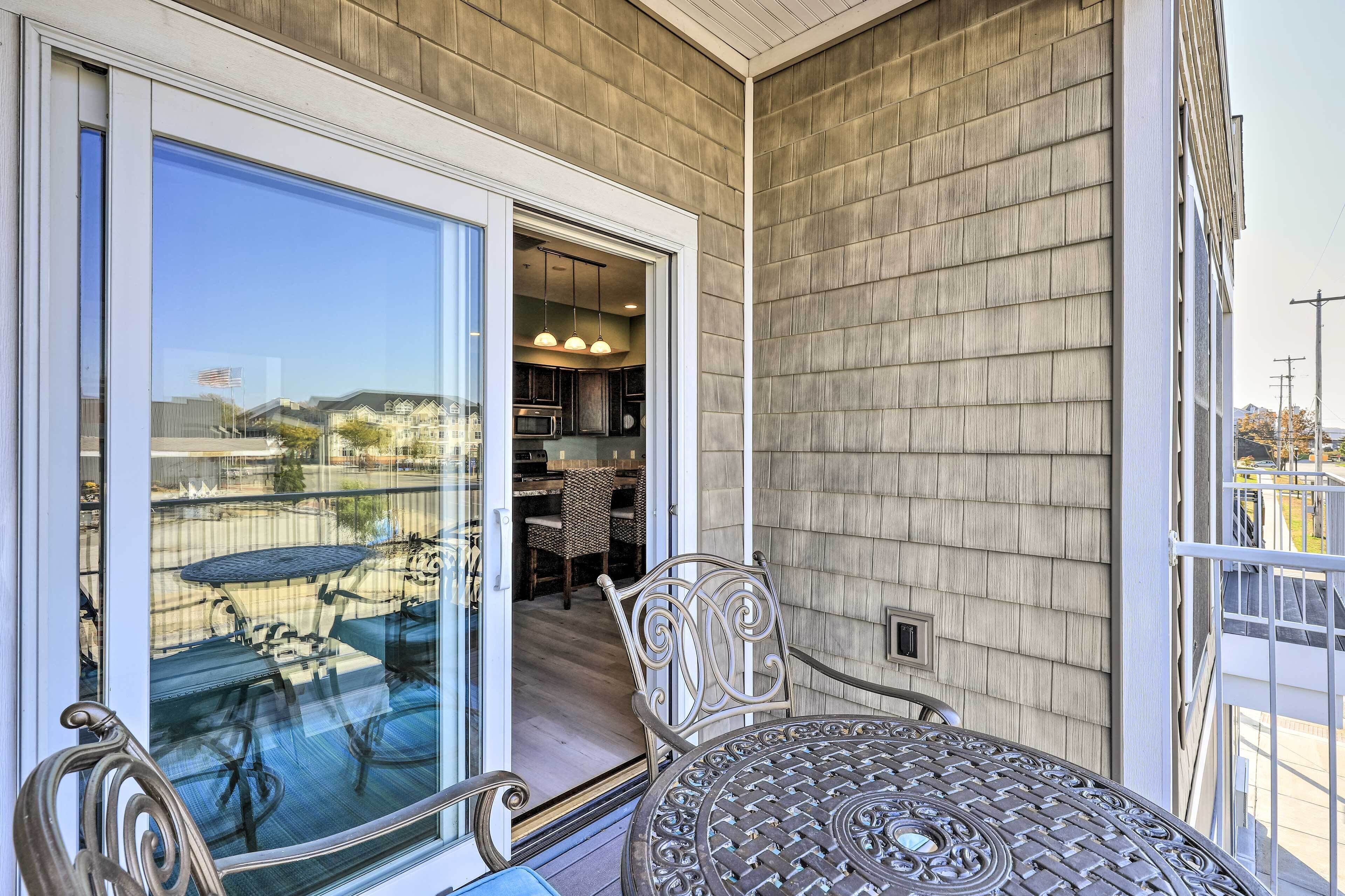 Apartment (1 Bedroom) | Interior