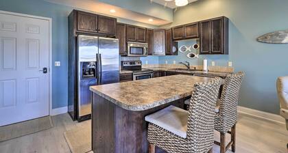 Dtwn Ludington Condo: Balcony, Walk To Beach!