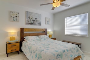 Apartment (1 Bedroom) | Interior - Beach Digs: Walk to Restaurants, Bars & Ocean (South Padre Island)