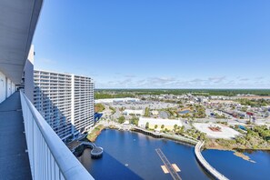 Apartment (2 Bedrooms) | Interior - 'ocean Oasis': PCB Condo w/ Balcony & Beach Views! (Panama City Beach)