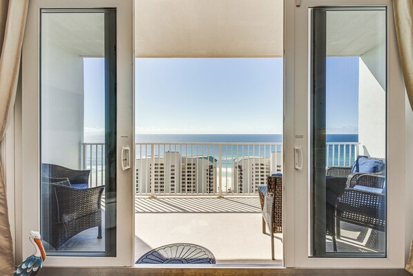 Apartment (2 Bedrooms) | Interior - 'ocean Oasis': PCB Condo w/ Balcony & Beach Views! (Panama City Beach)