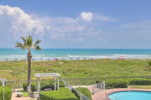 Apartment (2 Bedrooms) | Interior - Sunny Oceanfront Condo on South Padre Island Beach (South Padre Island)