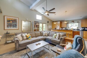 House (6 Bedrooms) | Interior - House w/ Hot Tub & Deck - Walk to Seaside Beach! (Seaside)