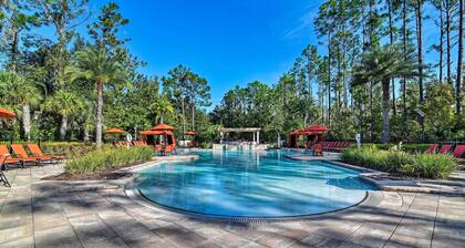 Near Golf & Shopping: Davenport Home w/ Yard