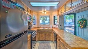 Interior - San Bernardino Mtn Retreat w/ Furnished Deck (Running Springs)