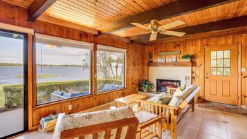 ู
ูุฒู (3 Bedrooms) | ุงูู
ูุดุฃุฉ ู
ู ุงูุฏุงุฎู