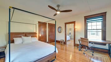 House (5 Bedrooms) | Interior