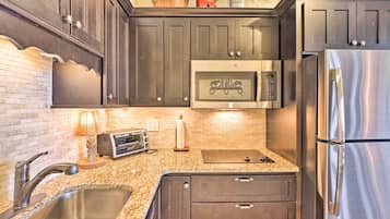 Apartment (0 Bedroom) | Interior