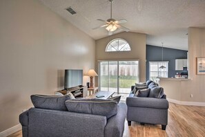 Interior - 7 Mi to Wdw: Indian Ridge Home w/ Pool Access! (Kissimmee)