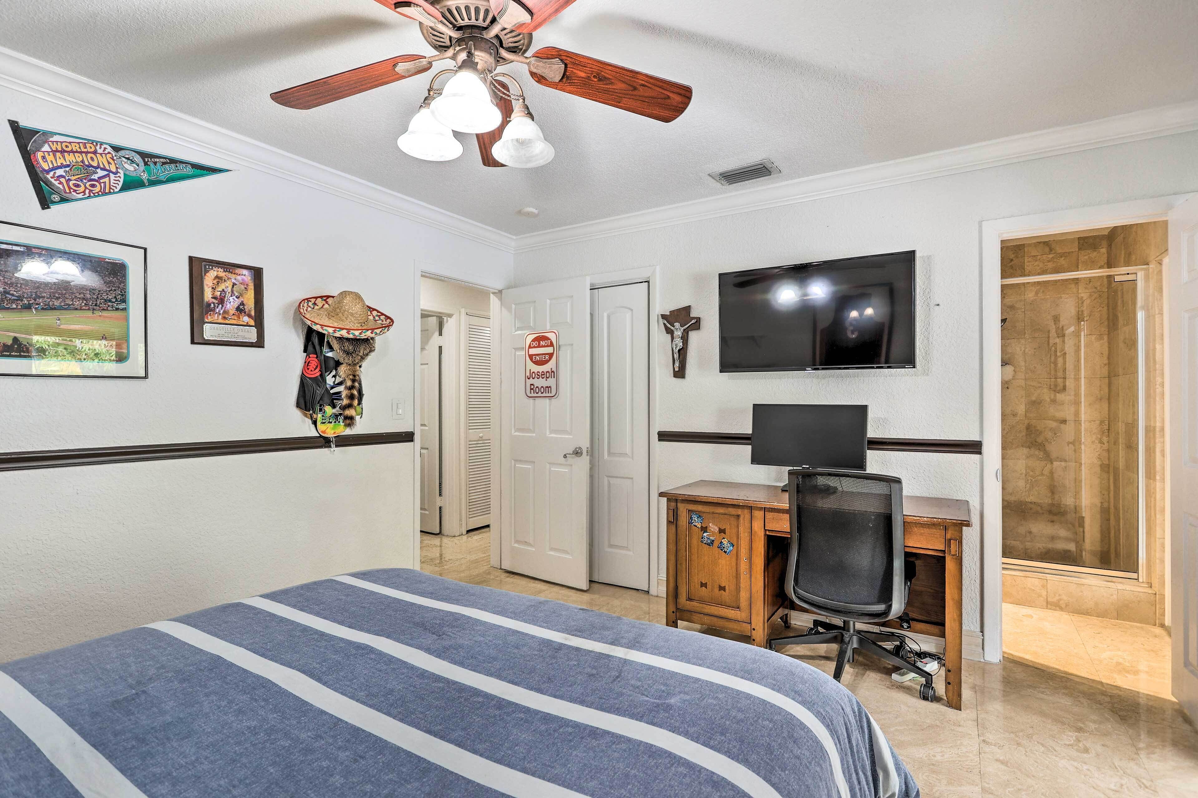 House (4 Bedrooms) | Interior