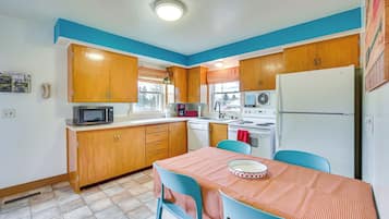 Cottage (3 Bedrooms) | Interior