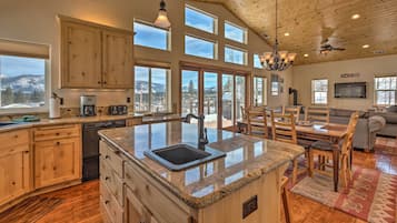 Nhà (3 Bedrooms) | Nội thất