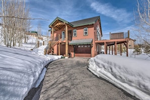 House (3 Bedrooms) | Interior - Mountain-view Deck: South Lake Tahoe Retreat! (South Lake Tahoe)