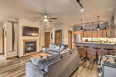 Cozy Columbia Falls Condo w/ Private Balcony!